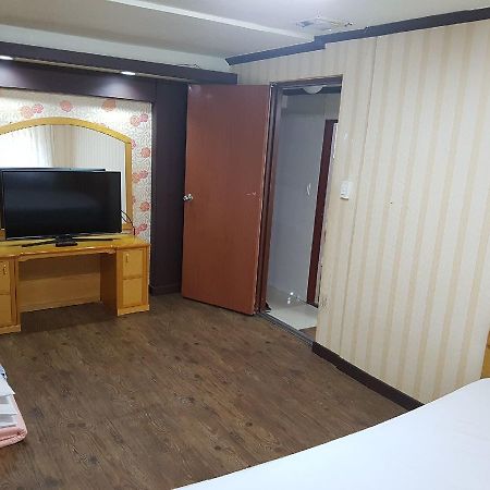 Norumok ثوتْسو المظهر الخارجي الصورة