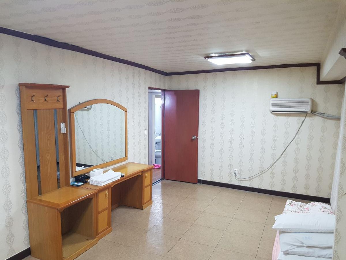 Norumok ثوتْسو المظهر الخارجي الصورة